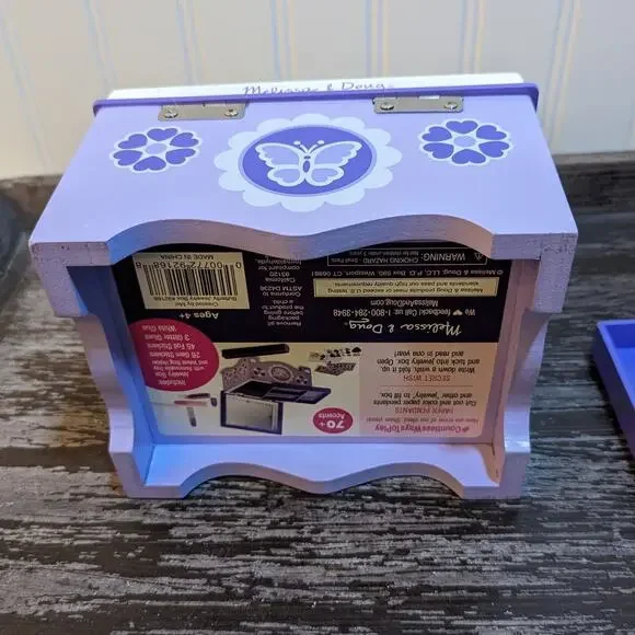 Melissa & Doug Purple Kid's Jewelry Box with Mirror and Pull Out Tray - Picture 8 of 8